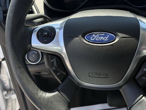 Used 2017 Ford C-MAX Energi SE w/ Interior Protection Package FWD image 16
