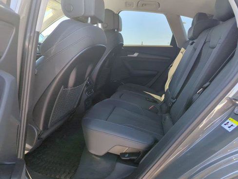 Certified 2024 Audi Q5 2.0T Premium w/ Convenience Package image 25