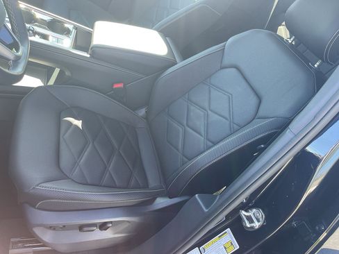 Used 2025 Volkswagen Atlas Cross Sport SE image 15