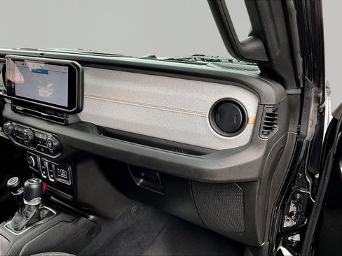 Used 2024 Jeep Wrangler Sport AWD/4WD image 23