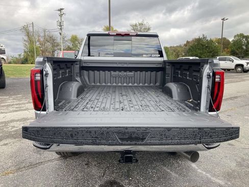 New 2026 GMC Sierra 2500 SLT w/ SLT Convenience Package AWD/4WD image 11
