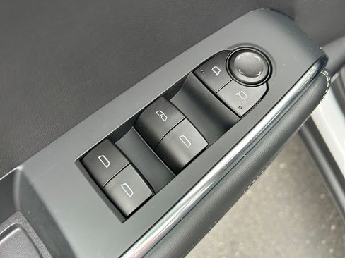 New 2026 GMC Acadia Elevation image 23