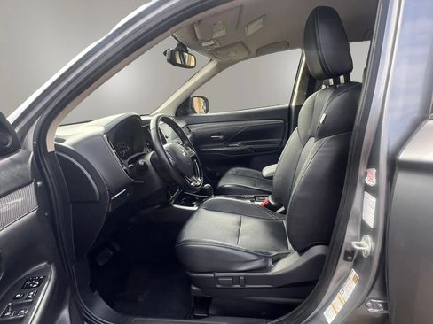 Used 2019 Mitsubishi Outlander SEL AWD/4WD image 28