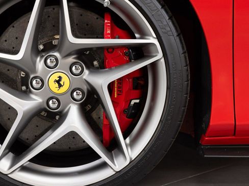 Certified 2022 Ferrari F8 Tributo image 20