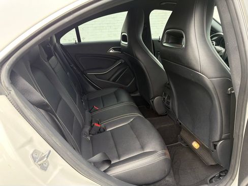 Used 2018 Mercedes-Benz CLA 250 image 10