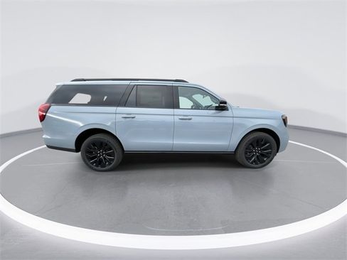New 2025 Ford Expedition Max Platinum w/ Stealth Appearance Package image 9