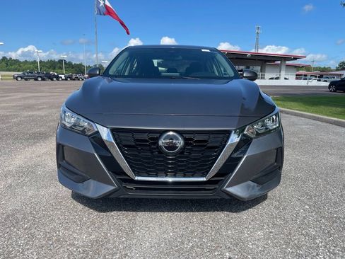 Used 2021 Nissan Sentra SV FWD image 2