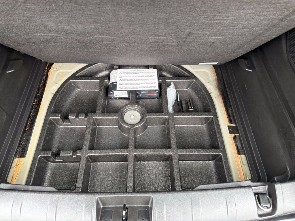 Used 2015 Jeep Renegade Limited AWD/4WD image 34
