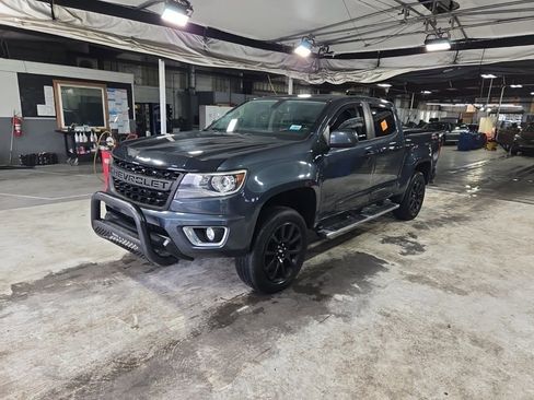 Used 2019 Chevrolet Colorado LT w/ Colorado RST Special Edition image 2