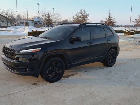 Used 2017 Jeep Cherokee High Altitude image 4