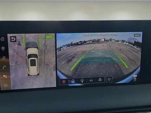 New 2025 Nissan Armada SL w/ Captain's Chari Seat Package image 16