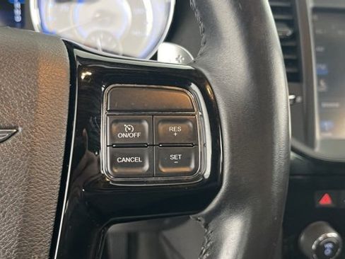 Used 2014 Chrysler 300 S image 37