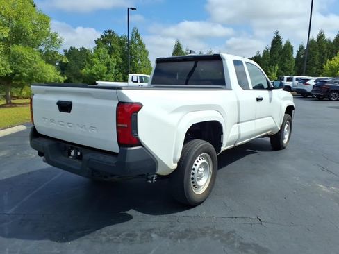 Used 2025 Toyota Tacoma SR RWD image 3