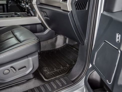 Used 2022 Ford F250 Lariat w/ Lariat Ultimate Package image 46