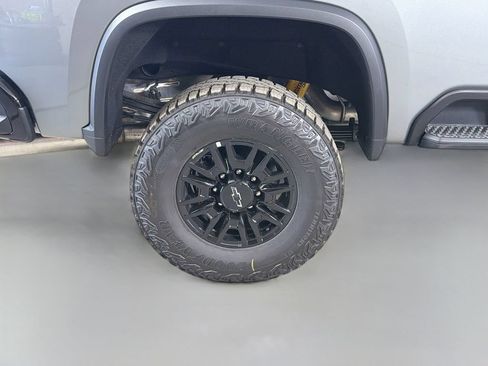New 2026 Chevrolet Silverado 2500 ZR2 AWD/4WD image 28
