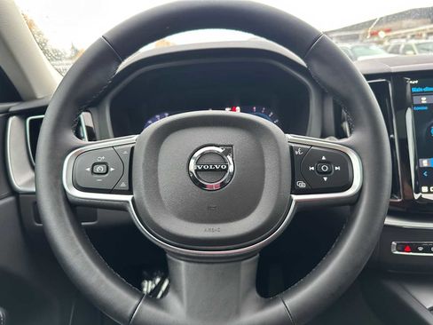 Used 2025 Volvo XC60 B5 Core w/ Protection Package Premier image 24