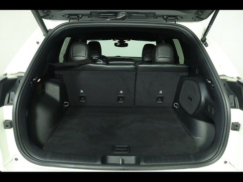 Used 2019 Jeep Cherokee High Altitude image 16