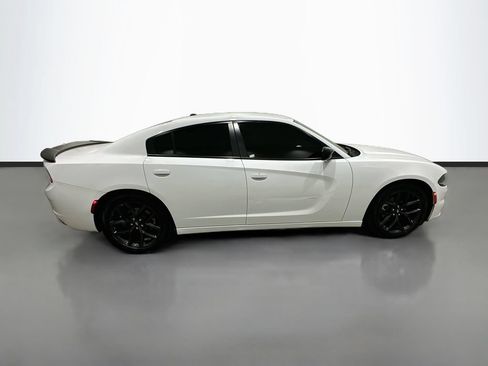 Used 2022 Dodge Charger SXT w/ Blacktop Package RWD image 8