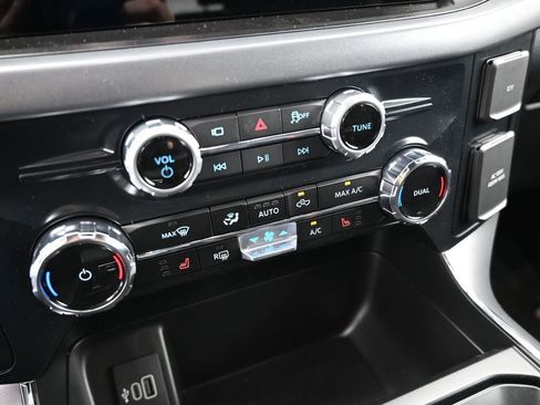New 2026 Ford F150 XLT w/ Equipment Group 302A MID image 15