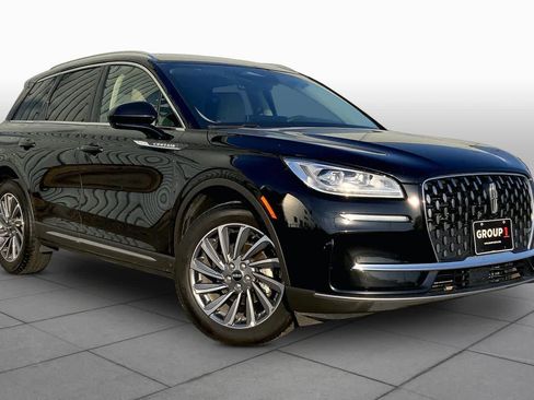 Used 2023 Lincoln Corsair Reserve FWD image 3