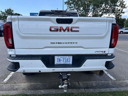 Used 2020 GMC Sierra 2500 AT4 w/ AT4 Premium Package AWD/4WD image 3