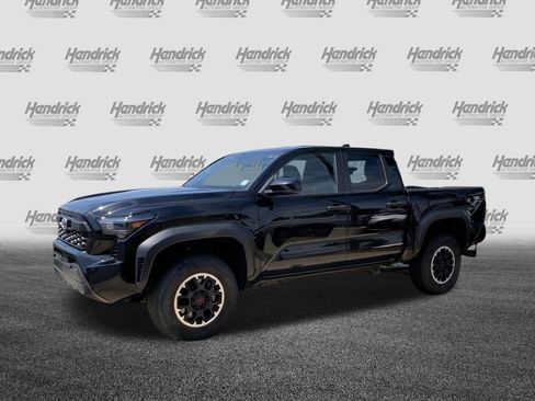Used 2024 Toyota Tacoma TRD Off-Road AWD/4WD image 5
