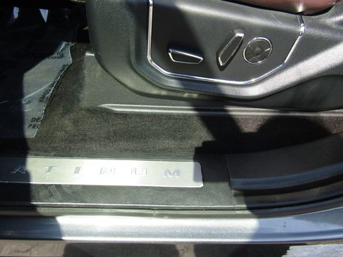 Used 2015 Ford F150 Platinum w/ Technology Package image 17