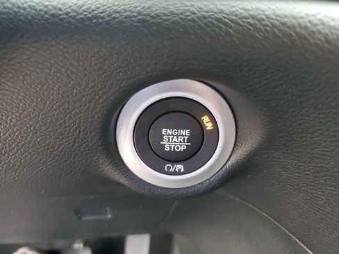 New 2026 Chrysler Voyager LX FWD image 24