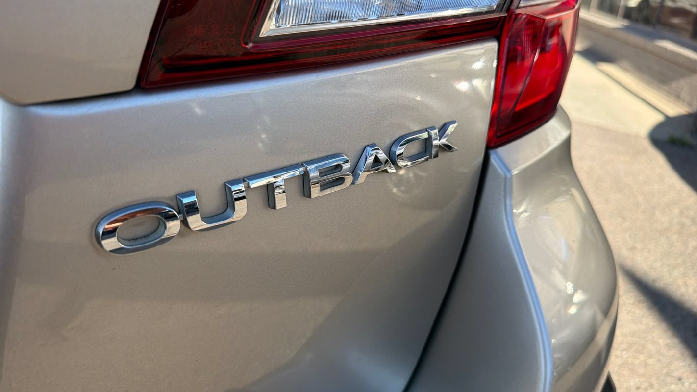 Used 2018 Subaru Outback 2.5i AWD/4WD image 22