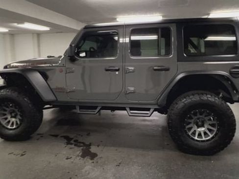 Used 2020 Jeep Wrangler Unlimited Rubicon w/ LED Lighting Group AWD/4WD image 6