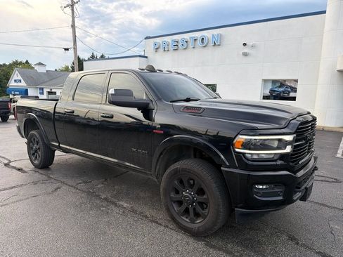 Used 2022 RAM 2500 Laramie w/ Night Edition AWD/4WD image 2