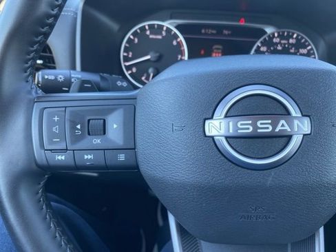 Used 2025 Nissan Rogue SV AWD/4WD image 23