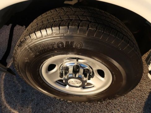 Used 2018 Chevrolet Express 3500 LT w/ LT Preferred Equipment Group image 16