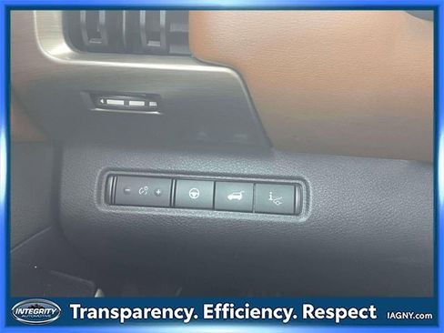 Certified 2022 Nissan Pathfinder Platinum w/ Cargo Package image 22