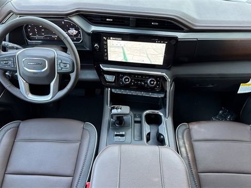 New 2025 GMC Sierra 1500 Denali image 15