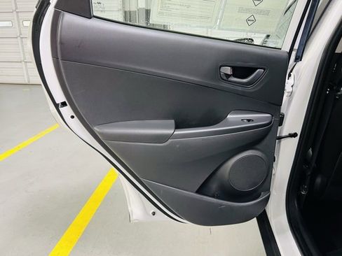 Used 2022 Hyundai Kona SE w/ Cargo Package image 26