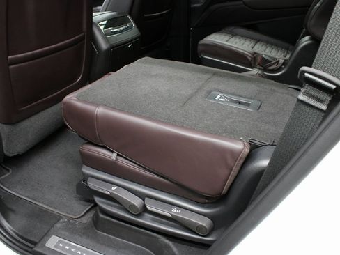 Used 2023 Cadillac Escalade Premium Luxury Platinum image 76