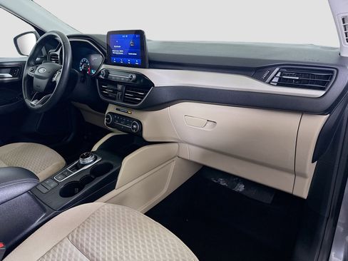 Used 2021 Ford Escape SE w/ Cold Weather Package image 30