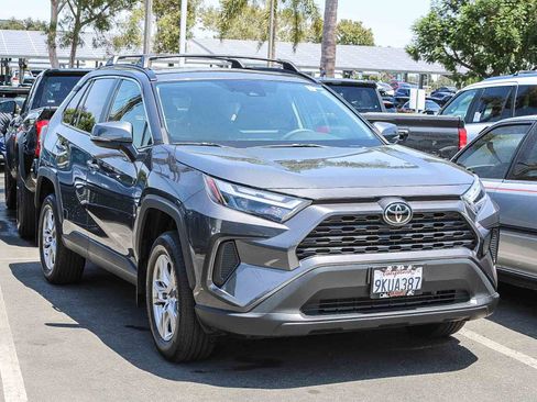 Certified 2024 Toyota RAV4 XLE w/ Convenience Package FWD image 3
