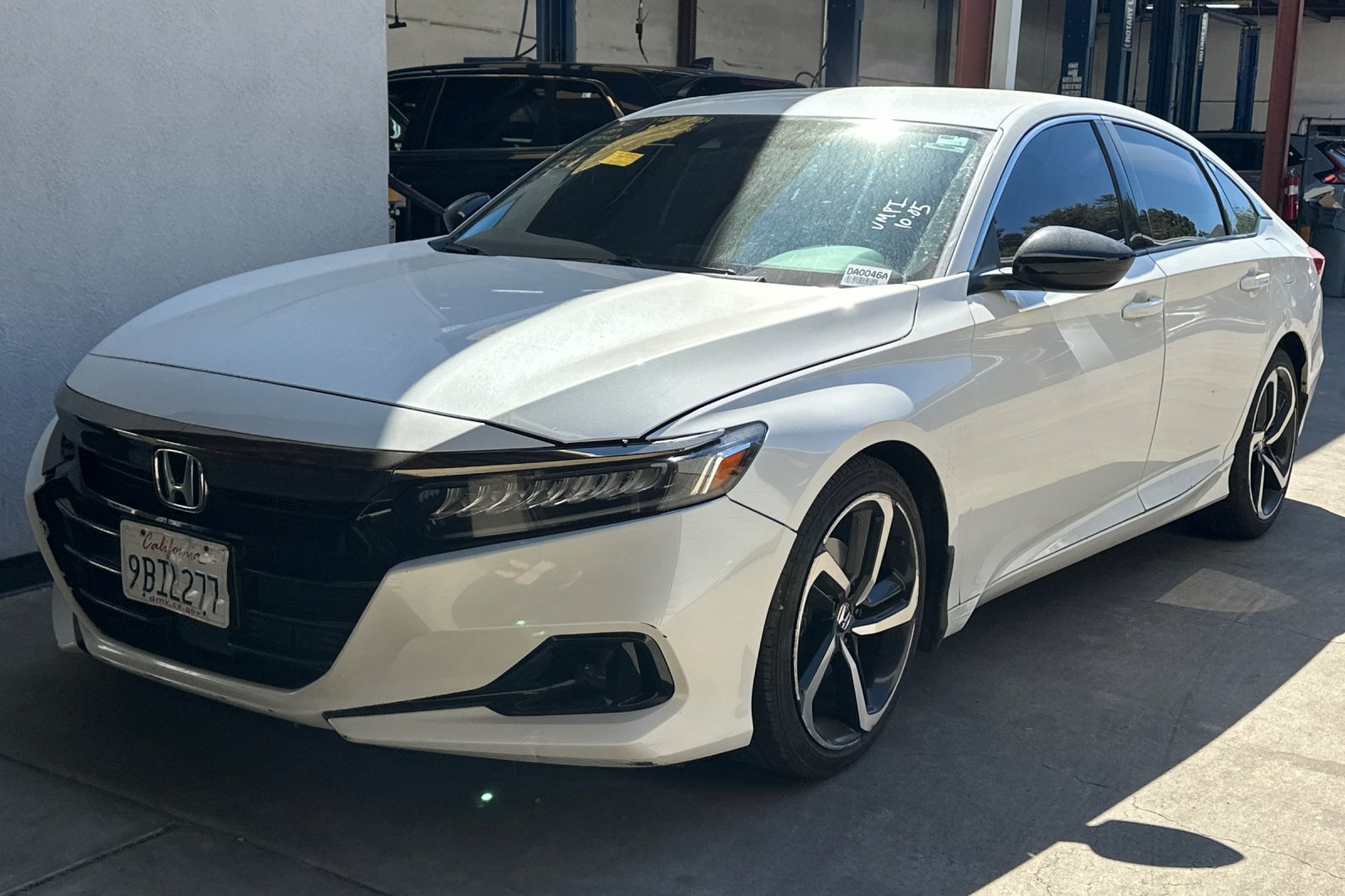 Used 2022 Honda Accord Sport image 2