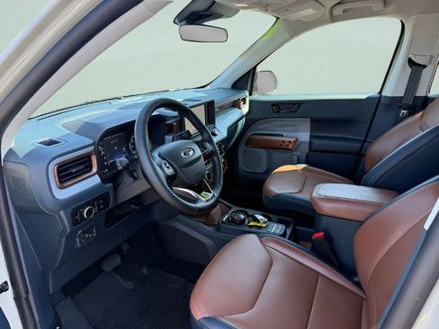 Certified 2024 Ford Maverick Lariat w/ FX4 Off-Road Package AWD/4WD image 4