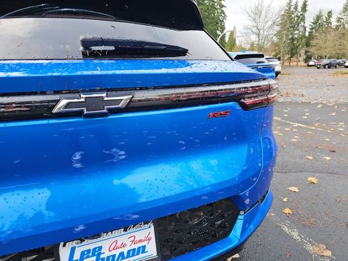 New 2026 Chevrolet Equinox EV RS image 25