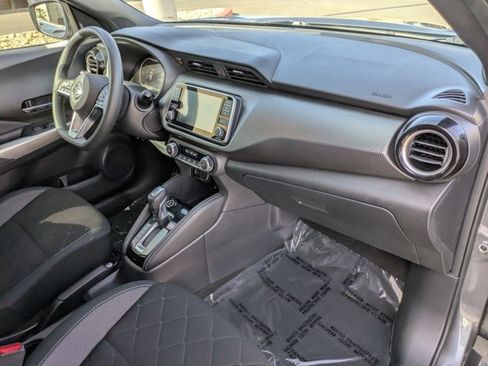 Used 2020 Nissan Kicks SV image 21