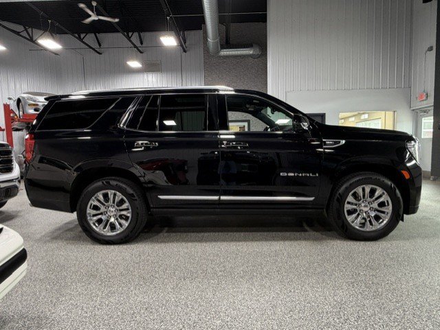 Certified 2023 GMC Yukon Denali AWD/4WD image 4