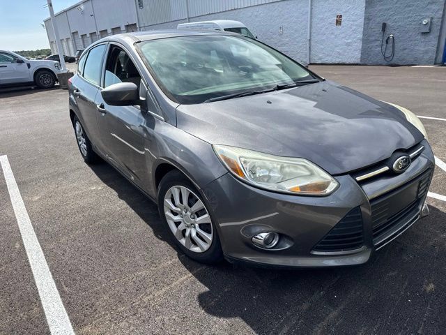 Used 2012 Ford Focus SE FWD image 3