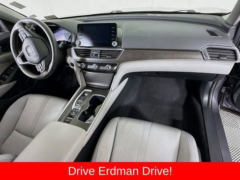 Used 2019 Honda Accord EX image 26