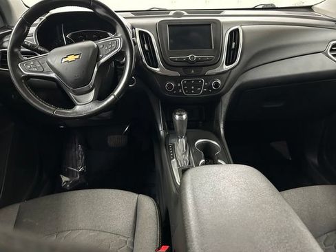 Used 2019 Chevrolet Equinox LT FWD image 16