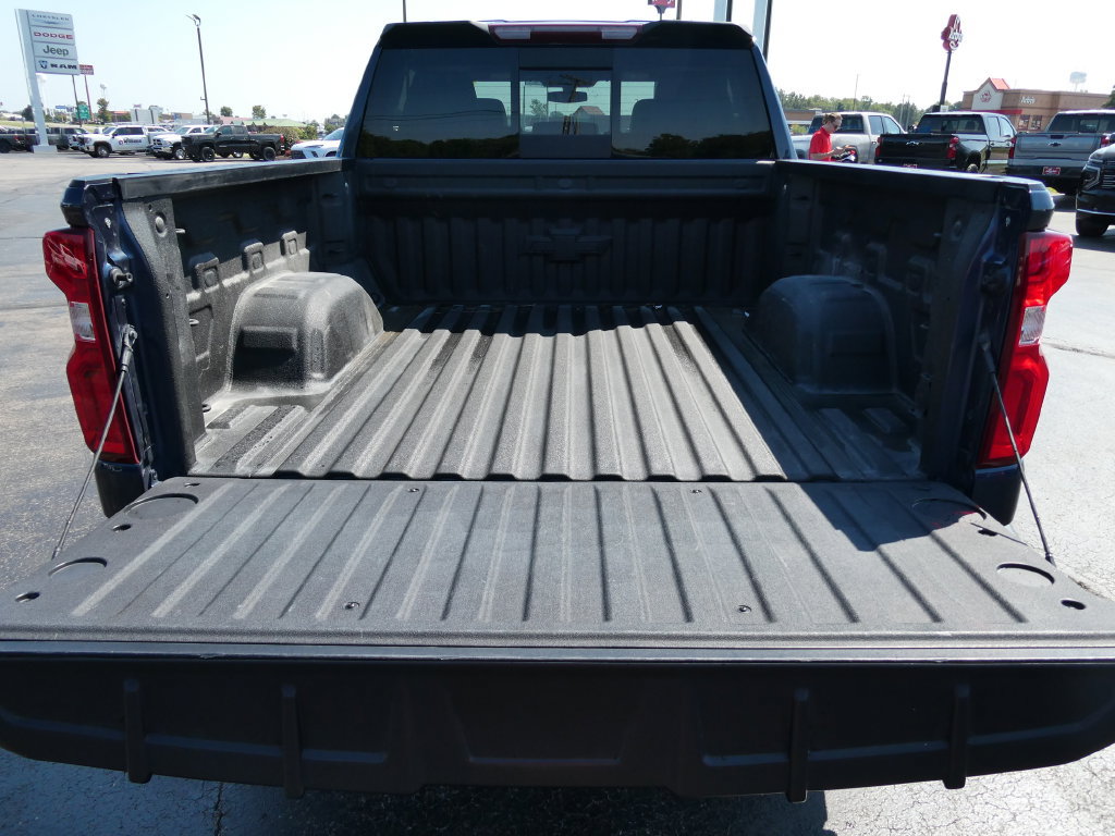 Used 2020 Chevrolet Silverado 1500 LT Trail Boss AWD/4WD image 16