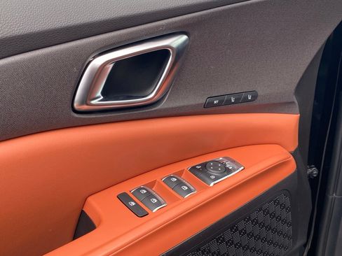New 2026 Kia Carnival EX FWD image 12