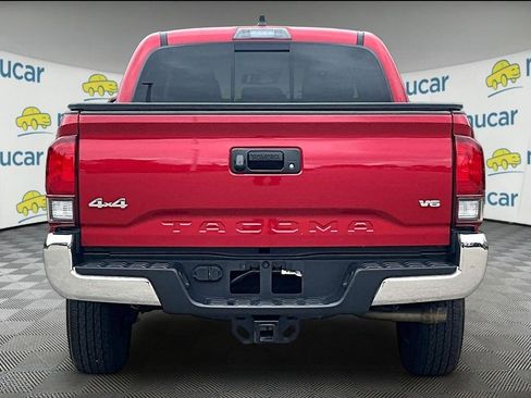 Certified 2023 Toyota Tacoma SR5 AWD/4WD image 5